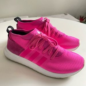 Sz 10 hot pink fuschia adidas sneakers with white soles